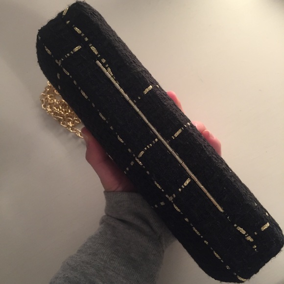 Sondra Roberts black and gold textured clutch NEW - Picture 7 of 7